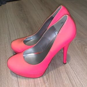 Heart In D Hot Pink Ombre platform heels